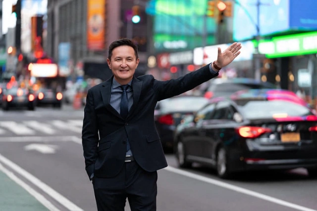 Мутные схемы Арсена Томского выявила прокуратура