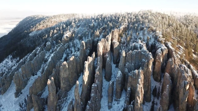 Дирекция нацпарка «Ленские столбы» опровергла заявление депутата Ил Тумэн Федорова о сборах с якутских лодочников