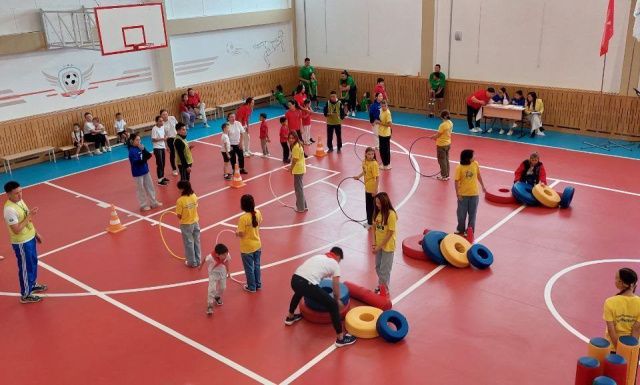 «Движение первых» запустило в Якутии спортивный фестиваль «Семейная команда»