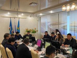 Сергей Местников провёл в Амге выездное заседание оргкомитета по подготовке и проведению Ысыаха Олонхо