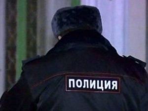 В Хандыге супруги напали с деревянной шваброй на полицейского