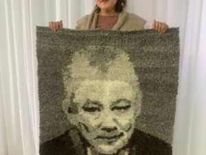 Шикарный подарок первому президенту от детей