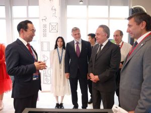 ВЭФ-2024: Айсен Николаев и Виталий Мутко обсудили вопросы финансирования проектов в Якутии