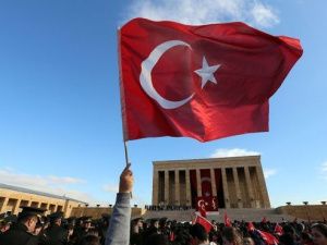 Глава МВД Турции заявил, что весь мир ненавидит Америку