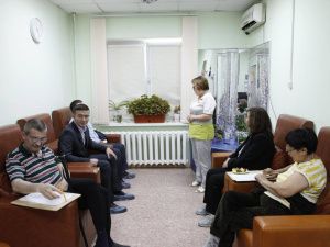 Герой России Игорь Юргин посетил центр комплексной реабилитации инвалидов и ветеранов