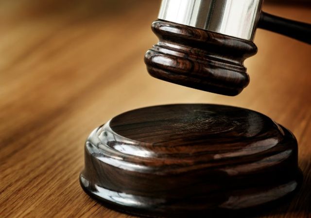 Суд обязал СВФУ заключить договор найма с пенсионеркой, прожившей в служебной квартире почти 30 лет