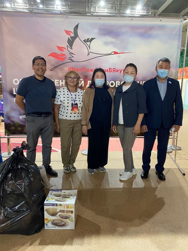 Хангаласцы внесли вклад в тушение пожаров и направили гуманитарную помощь погорельцам с. Бэс-Куел