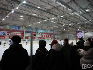 Со счетом 9:3 хоккеисты из Якутска победили команду Мирнинского района