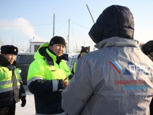 В Якутске уборка и вывоз снега с дорог идут по графику