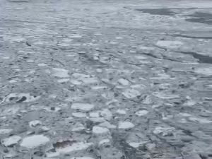 Попали в шторм, сломалась лодка: На реках Якутии произошло сразу три ЧП с рыбаками