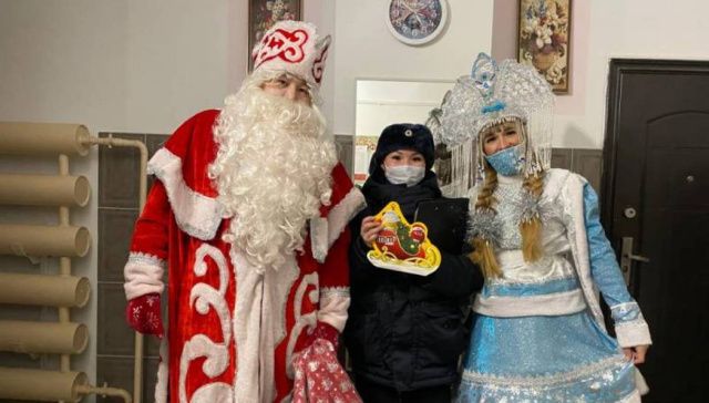 Полицейские Якутска начали сбор подарков для новогодней благотворительной акции «Подари волшебство»