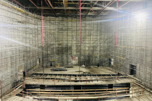 В Арктическом центре эпоса начали монтаж оборудования сцены