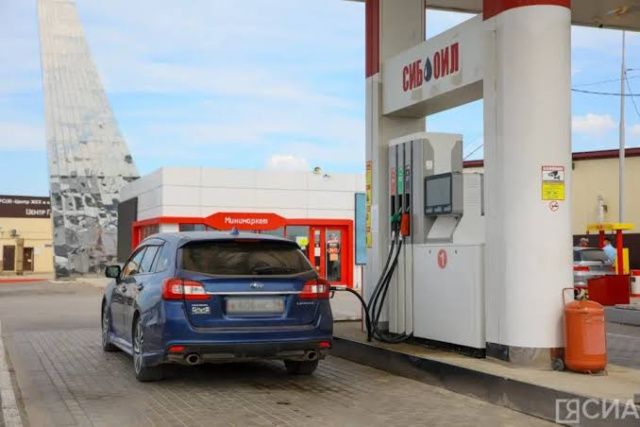 Сахастат: АИ-92 за один месяц подорожал на 14%