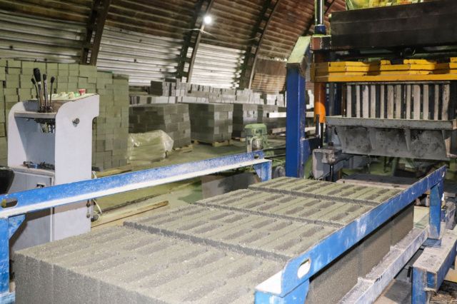 Исправительная колония № 7 успешно исполняет контракты на поставку бетонных блоков