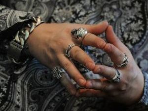 Жительница Якутска отдала мошеннице-гадалке свыше миллиона рублей