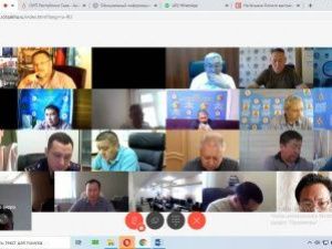 15 человек направили в Горный улус для помощи в тушении лесного пожара