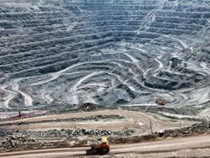 Одно из крупнейших месторождений редкоземельных металлов. Как распорядиться этим богатством?