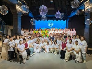 «Серебряные» волонтеры Якутии помогают раненым бойцам