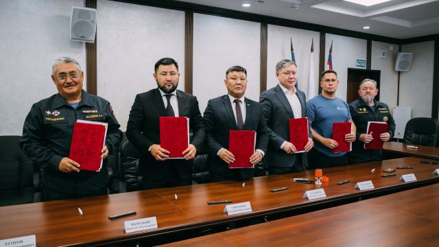 Окружная администрация Якутска заключила соглашение о подготовке добровольцев и волонтеров для поиска пропавших