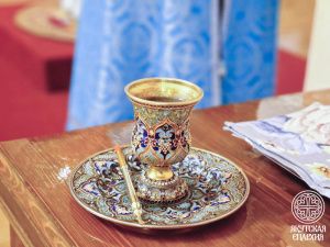 Православные христиане отмечают праздник Покрова Пресвятой Богородицы