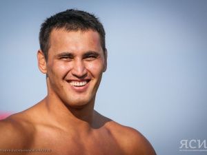 Борцы Айаал Лазарев, Андрей Аронов и Айаал Белолюбский сразятся за путёвки на Олимпийские игры