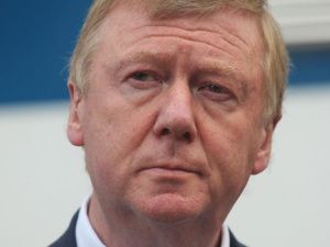 На деньги и имущество Чубайса наложен арест