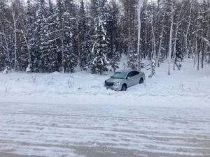 В Якутии девушка-водитель устроила ДТП и получила травмы