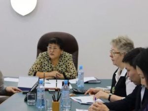 Вопросы обслуживания пригородных дорог обсудили на заседании постоянной комиссии по развитию пригородных территорий и агропромышленного комплекса