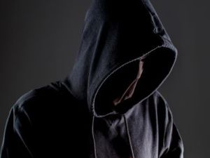 У пенсионера похитили почти 22 миллиона рублей. Возбуждено уголовное дело