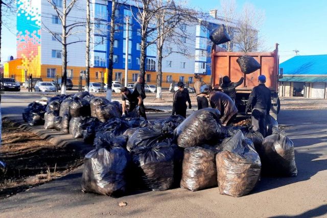 Компания «Железные дороги Якутии» организовала субботник