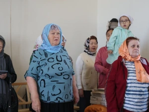 Глава Якутии ознакомился с ходом строительства Крестовоздвиженского храма