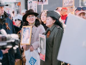 В Якутске прошла акция «Бессмертный полк»