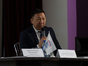 Жители Хатасского наслега приняли отчёт Окружной администрации Якутска за 2025 год