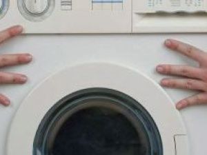 Житель Якутска украл из магазина... стиральную машину