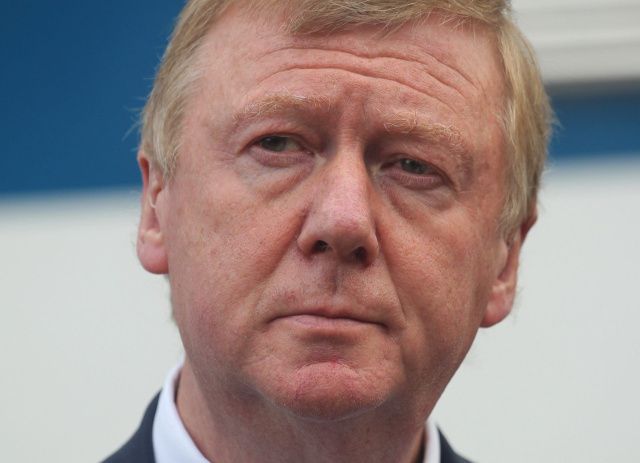 На деньги и имущество Чубайса наложен арест