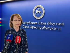 Бригада якутских врачей работает в Докучаевске