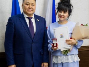 Спикер Гордумы Якутска Альберт Семенов встретился с журналистами