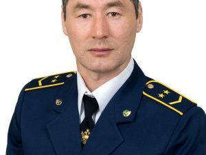 Депутат Госдумы РФ поздравил дорожного мастера АК «Железные дороги Якутии»