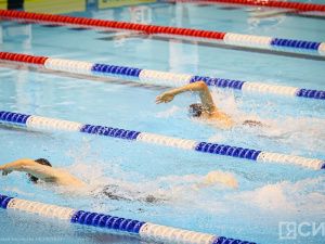 Анастасия Диодорова совершила золотой заплыв в Якутске перед сотнями зрителей