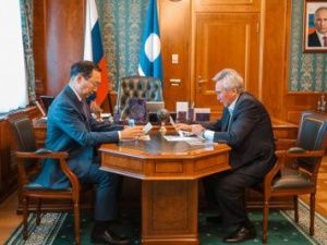 Айсен Николаев провёл встречу с главой Жиганского улуса