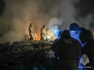 В селе Павловск Мегино-Кангаласского района на пожаре погиб мужчина и пострадала пожилая женщина