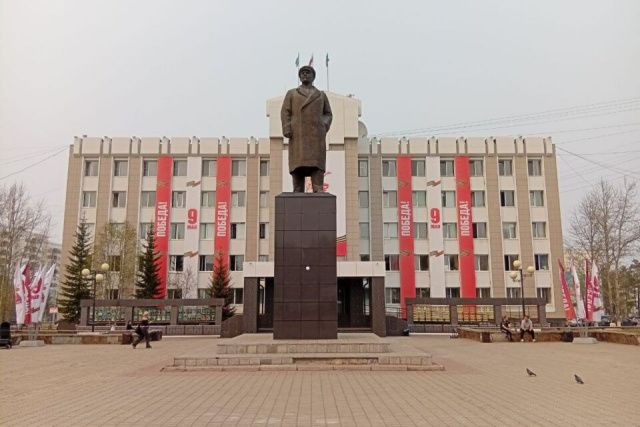 Несмотря на профицитный городской бюджет, Нерюнгри выглядит неблагоустроенным и заброшенным 