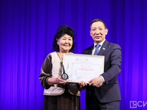 В Якутске наградили лучших юных хомусистов