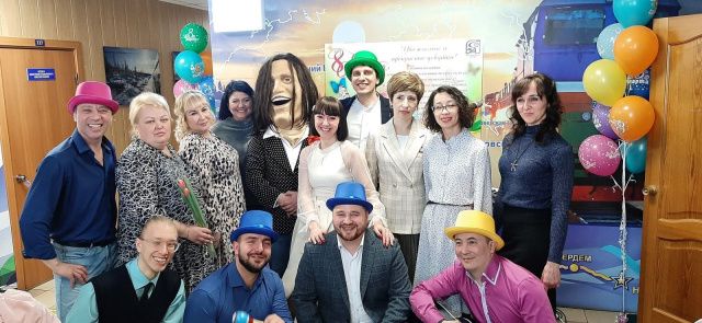 Мужчины Акционерной компании «Железные дороги Якутии» поздравили женщин-коллег с 8 марта!