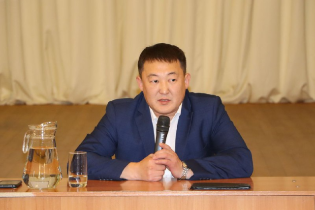 Профессиональный набор: Главу Ленского района штрафовали за игнор, за просрочки и за исчезнувшие тонны еды. Что дальше?