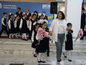 Вице-премьеры Якутии поздравили школьников с Днем знаний