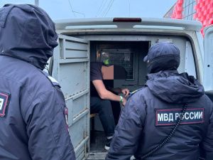 Восемь человек задержали за мелкое хулиганство в Якутске в выходные