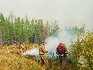 (якт) Продолжаются работы по стабилизации лесопожарной обстановки 