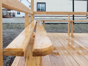 Осужденные исправительной колонии № 6 в Мохсоголлохе изготавливают срубы домов и беседки