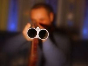 Житель Якутии произвел четыре выстрела в обидчика, когда тот ехал в автомобиле